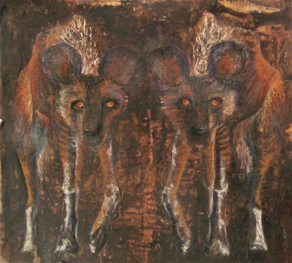 Deux lycaons, hyènes qui regardent le spectateur, les yeux sont oranges et ressortent dans un fond très sombre, brun noir. Art animalier, figuratif